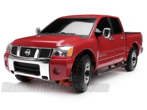 Auto Nissan Titan 1/28 XMOD EVO Truckin